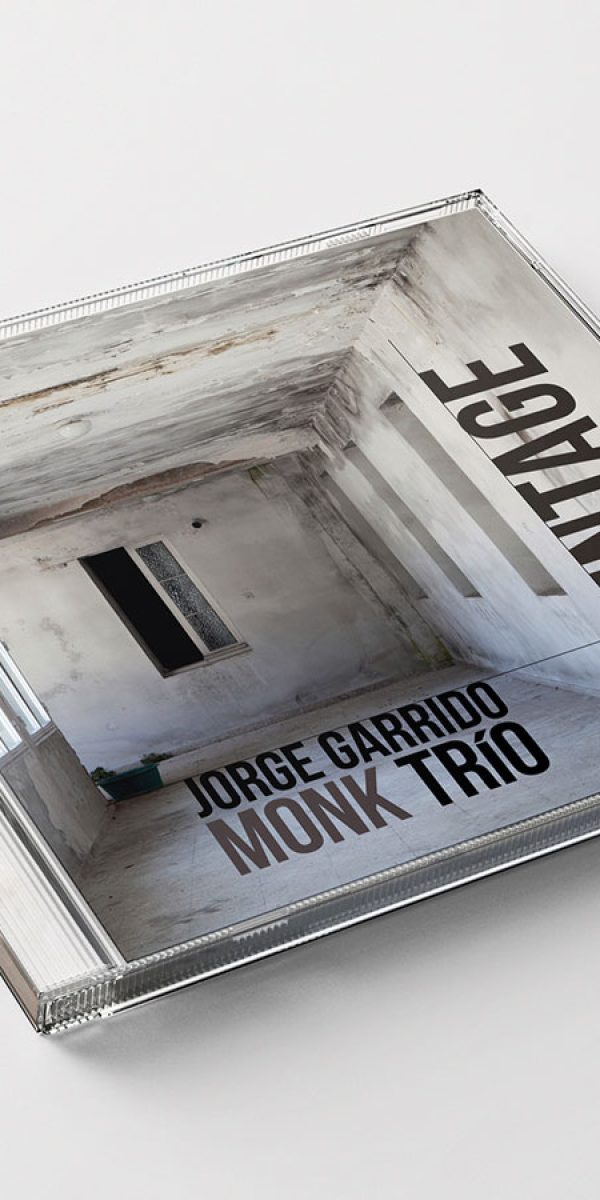 Libro Monk-trío-portada